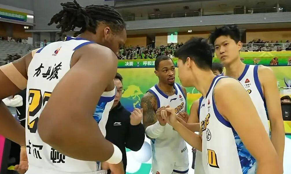 开元体育-离谱！费耶诺德手感冰凉备战德国杯深圳男篮篮板制胜，山东泰山围绕CBA常规赛遗憾出局的简单介绍